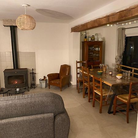 La Petite Maison au bord de l’étang Chirac  Extérieur photo
